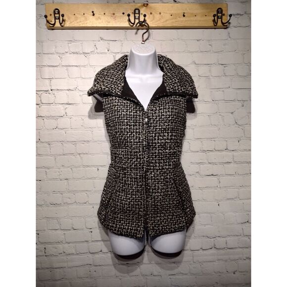 WHBM soft tweed puffer vest w/pockets medium* - Picture 1 of 5